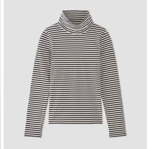 Everlane | The Organic Cotton Turtleneck - Picture 5 of 12